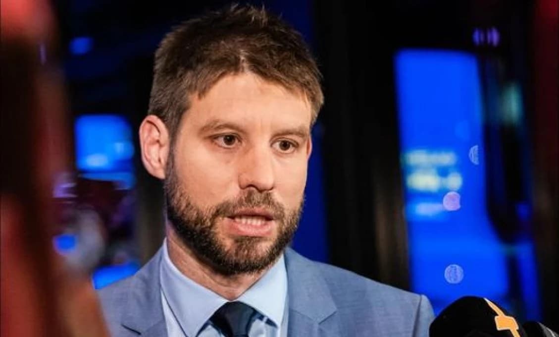 Hlas ľudu: Dráčik Soptík Šimečka: (Aj tak) budem premiérom!!!