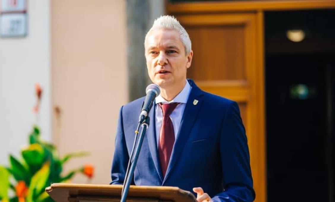 Ferenčák rozhodne o šéfovi parlamentu v tajnej voľbe, Smer sľubuje podporu Rašimu