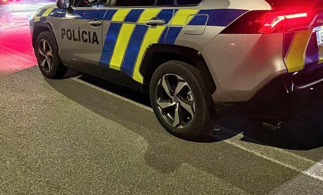 Slovenskom otriasol brutálny incident! Skupina mladíkov tam napadla 32-ročného muža a uštedrila mu dokopy 19 rán
