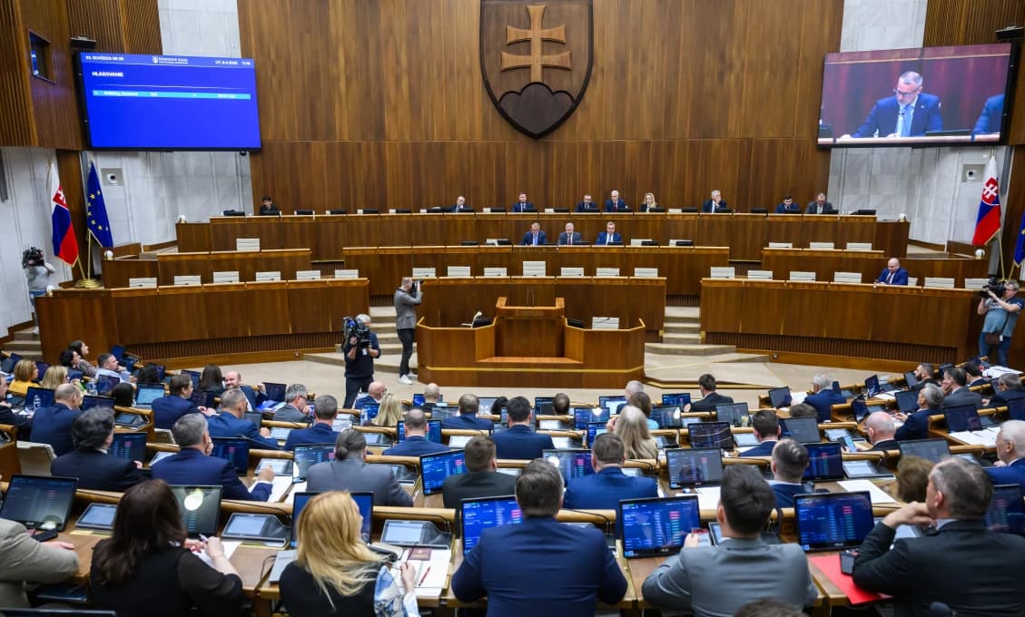 Poslanci riešia zmeny v štátnej volebnej komisii