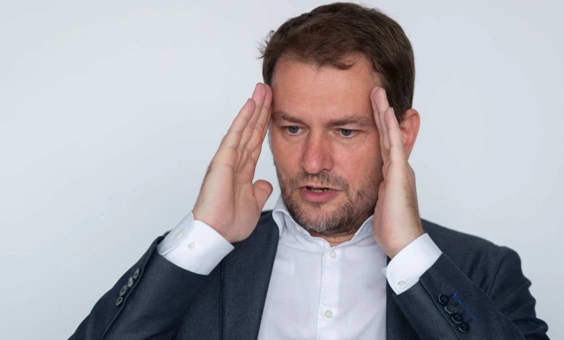 Fľaša, teatrálny výstup a slivovička v parlamente! Matovič opäť perlil!