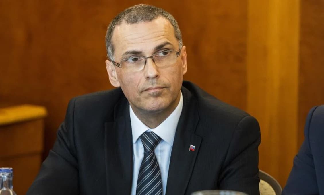 Pellegrini stopol rentu pre šéfa prokuratúry