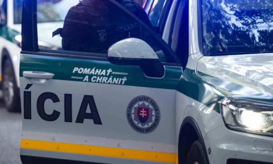 Polícia vyšetruje vraždu, podozrivú 61-ročnú ženu zadržali