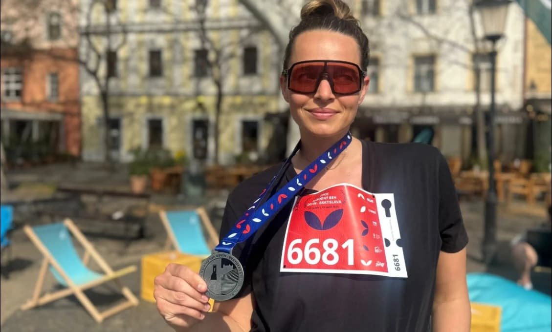 Po ministrovi sa "ťahá za prsty" aj s Tiposom