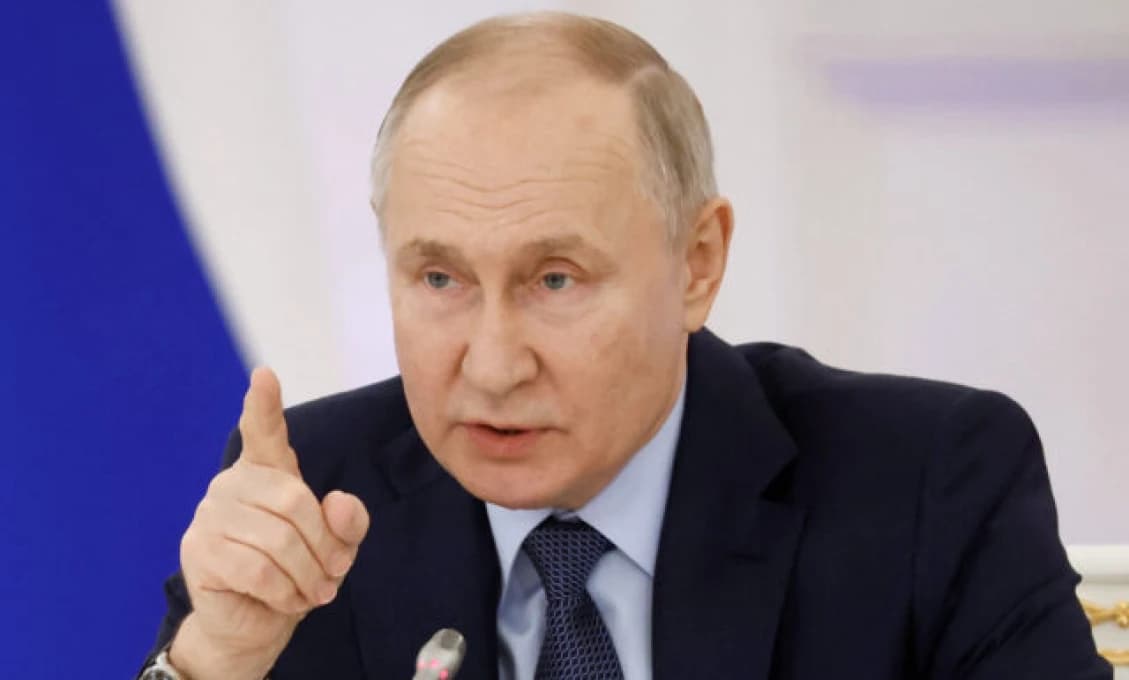 Putin: Moskva má prostriedky na to, aby doviedla vojnu do logického konca
