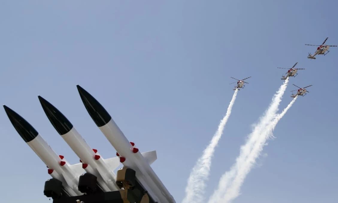Pakistan podniká odvetné údery na Indiu za raketové útoky