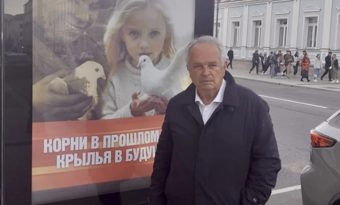 Poslanec Radačovský bol na tribúne v Moskve. Teraz prehovoril
