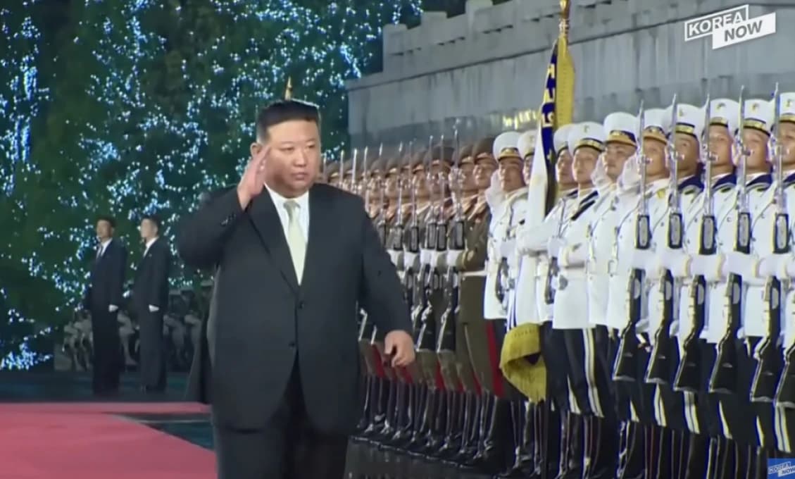 Kim je pripravený na vojnu. Aj jadrovú! (VIDEO)