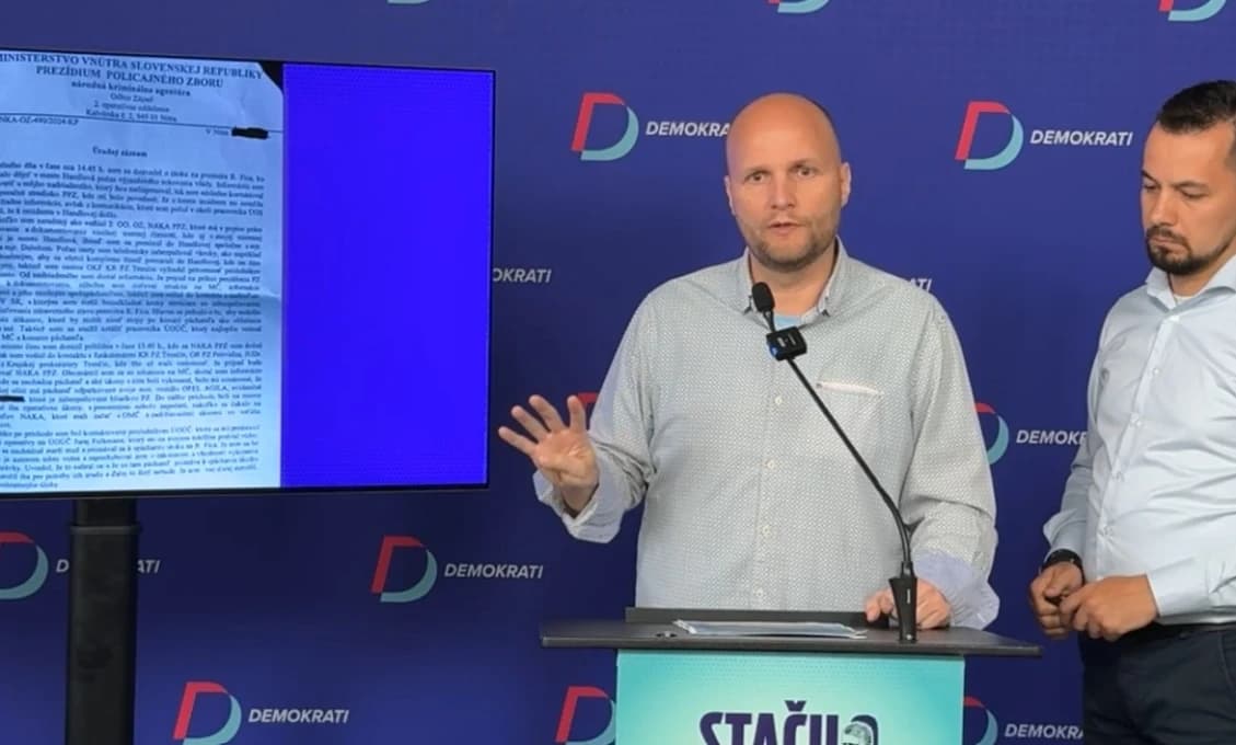 Naď sa s výdatnou pomocou Šeligu zamotáva do vlastnej špiny