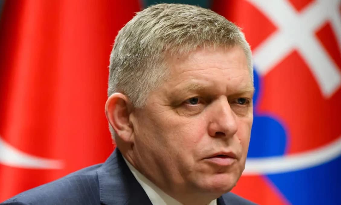 Robert Fico informoval na sociálnej sieti o dôležitom telefonáte