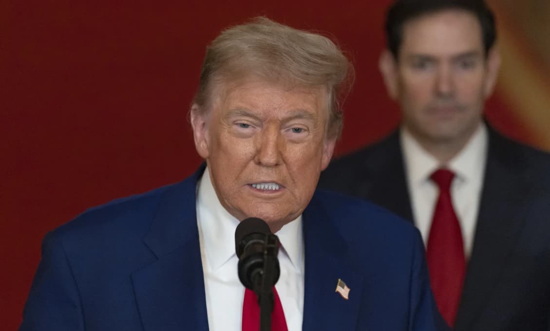 Trump hlási dohodu o prímerí Iránu s Izraelom, Teherán to popiera