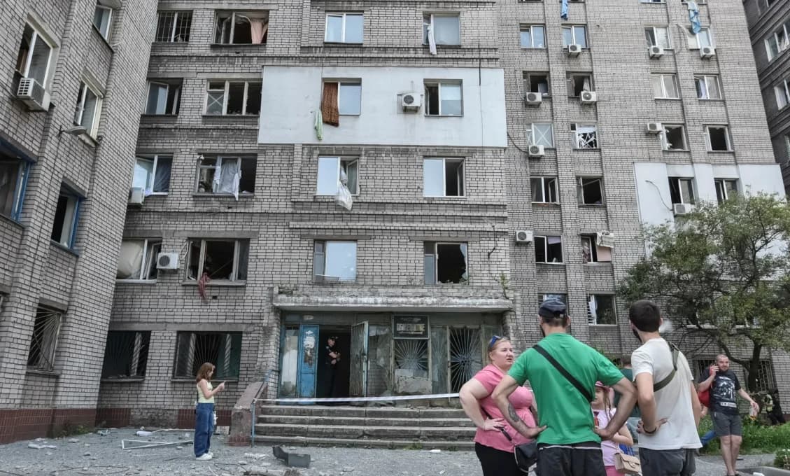 Rusko zaútočilo na Dnipro, Zelenskyj vyzval spojencov Kyjeva, aby posilnili ukrajinský obranný priemysel