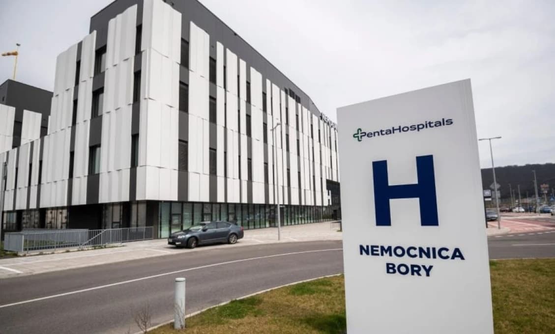 Nemocnica Bory čelí kritike: Po prijatí na hospitalizáciu žiadali od pacientov 1000 eur
