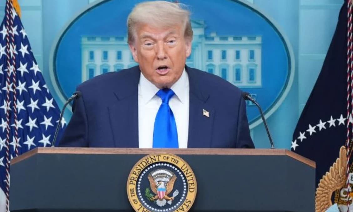 Tvrdý odkaz Teheránu: Trump by bombardoval opäť, ajatolláh dostal varovanie