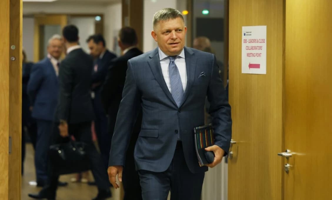 Fico roztrhal otázky redaktora: „To chcete, aby som tu skákal ako cvičená opica?“