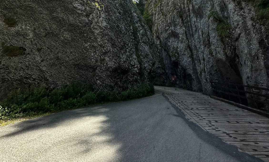 Manínsku a Kostoleckú tiesňavu na desať týždňov uzavrú, zatiaľ sa nevie, kedy