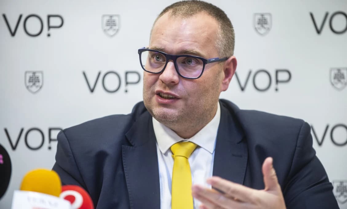 Ombudsman posiela zákon o mimovládkach na Ústavný súd. Čo sa mu nepáči?