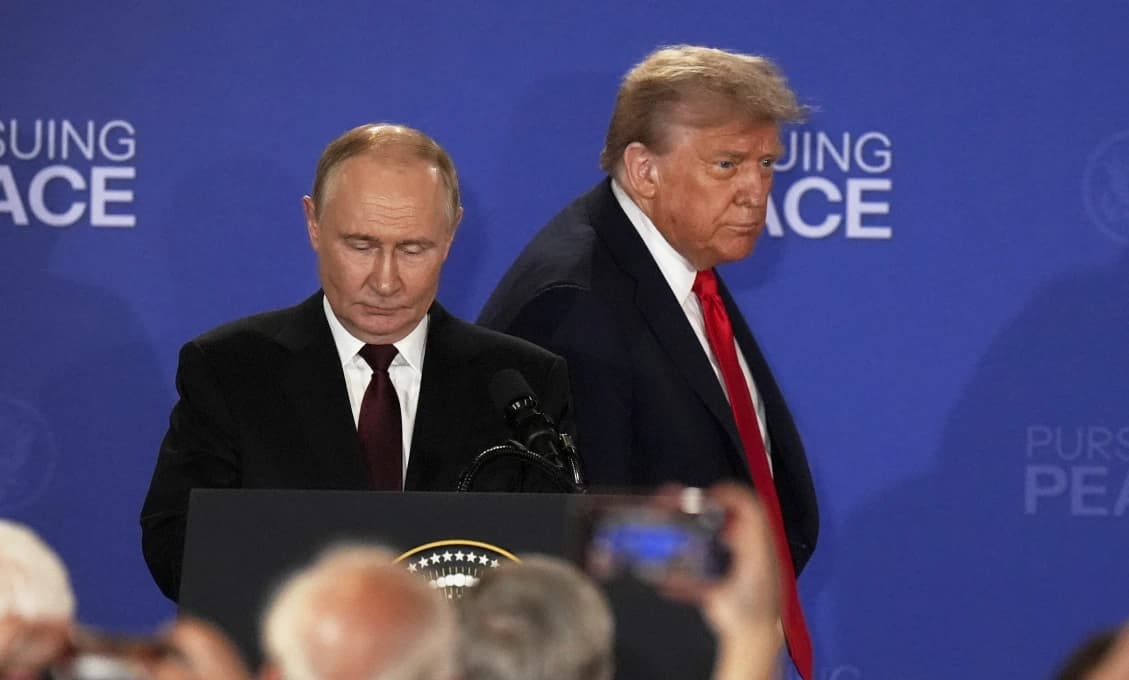 Škandál: Hostia našli v hoteli dokumenty k summitu Trump–Putin