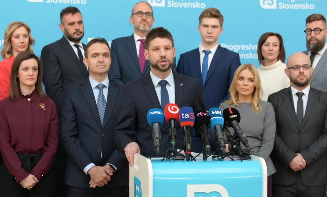 Najhorší nepriateľ je ten vnútorný. PS by nás neváhalo vohnať do vojny proti Rusku (VIDEO)
