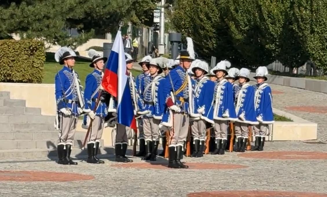 Slováci mali možnosť zúčastniť sa DOD v dvoch významných inštitúciách (VIDEO+FOTOGALÉRIA)