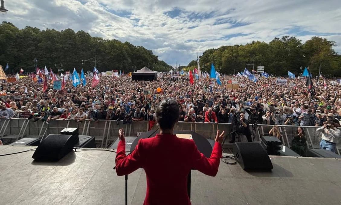 Optimistický Blaha: Západ sa prebúdza. V metropolách to vrie, ľudia chcú mier a bezpečný život!