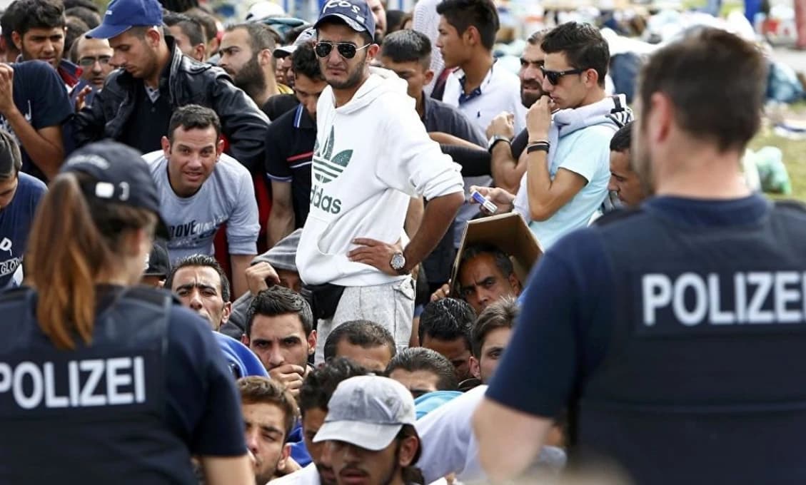 ÚTOKY, PRESTRELKY, VRAŽDY! Európe sa imigrácia vymkla spod kontroly