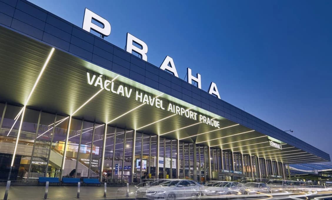 ŽIADNE DRONY na letisku v Prahe! Anonym si asi robil srandu