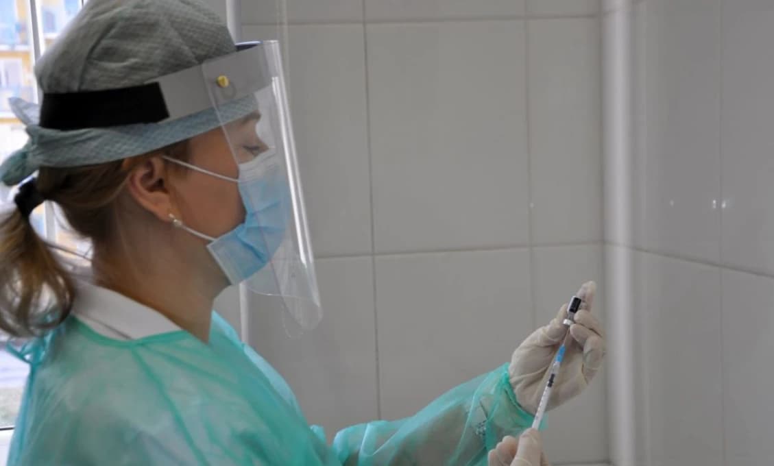 Na očkovanie proti COVID-19 sa od septembra zaregistrovalo 23.287 osôb
