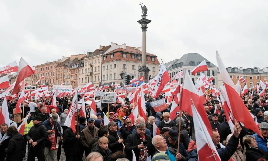 VO VARŠAVE TO VRIE! Protest proti migrantom (VIDEO)