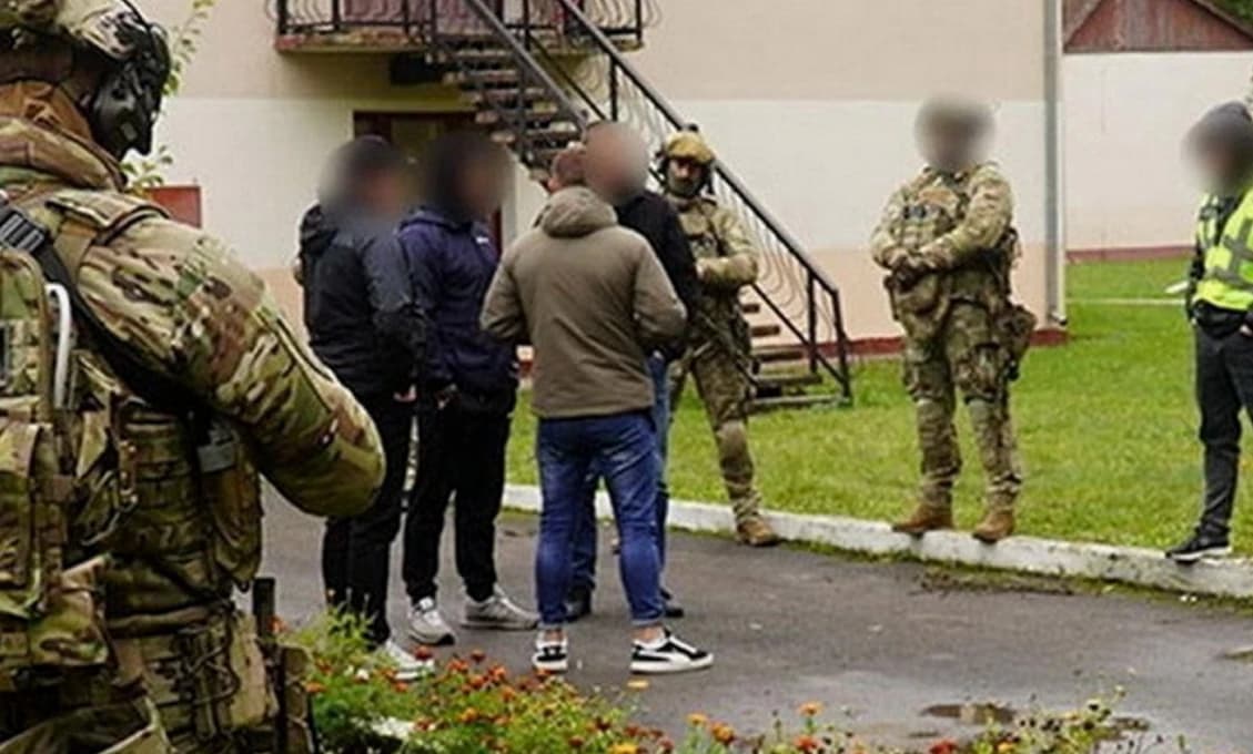 V Ternopile sa začalo hromadné zatýkanie militantov z Azova