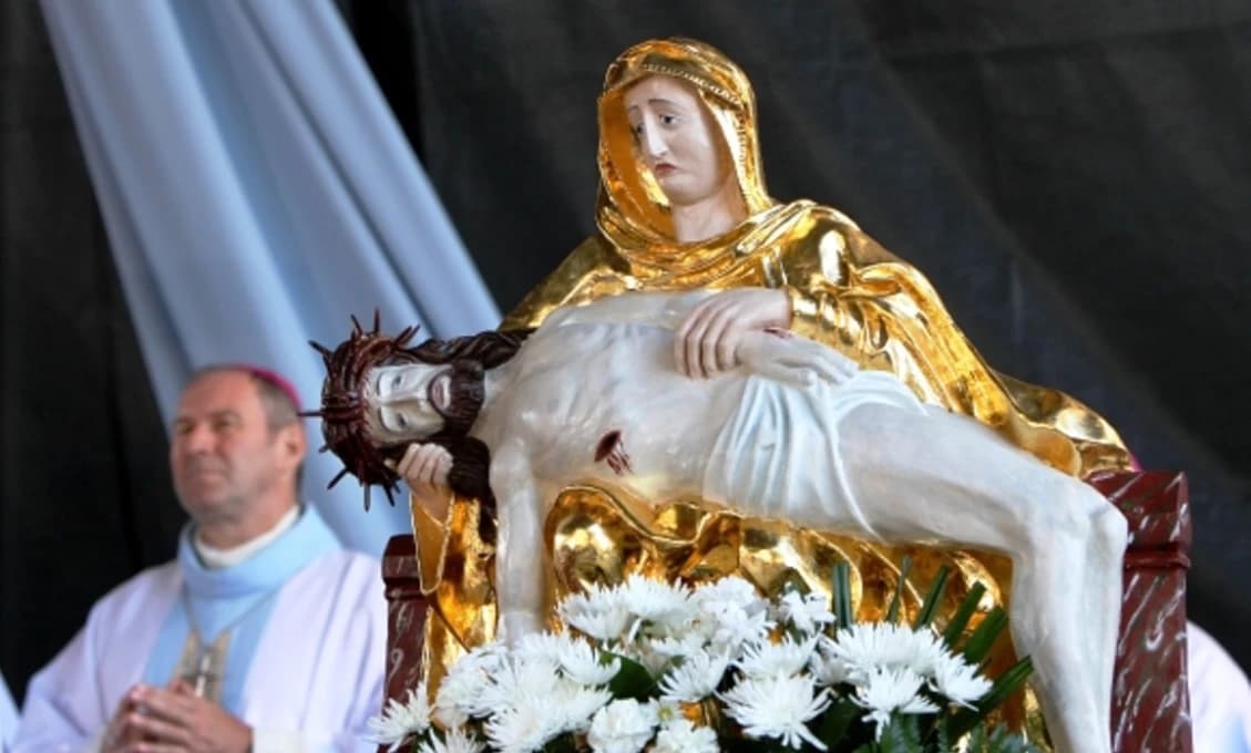 Žilinka zvažuje podanie na Ústavný súd pre dočasné zrušenie sviatku Sedembolestnej Panny Márie