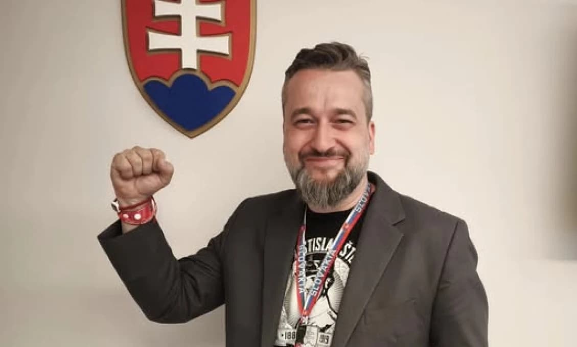 Blaha na proteste vo Viedni: Neutralita je budúcnosť. Z EÚ sa stáva vojnová mašinéria!