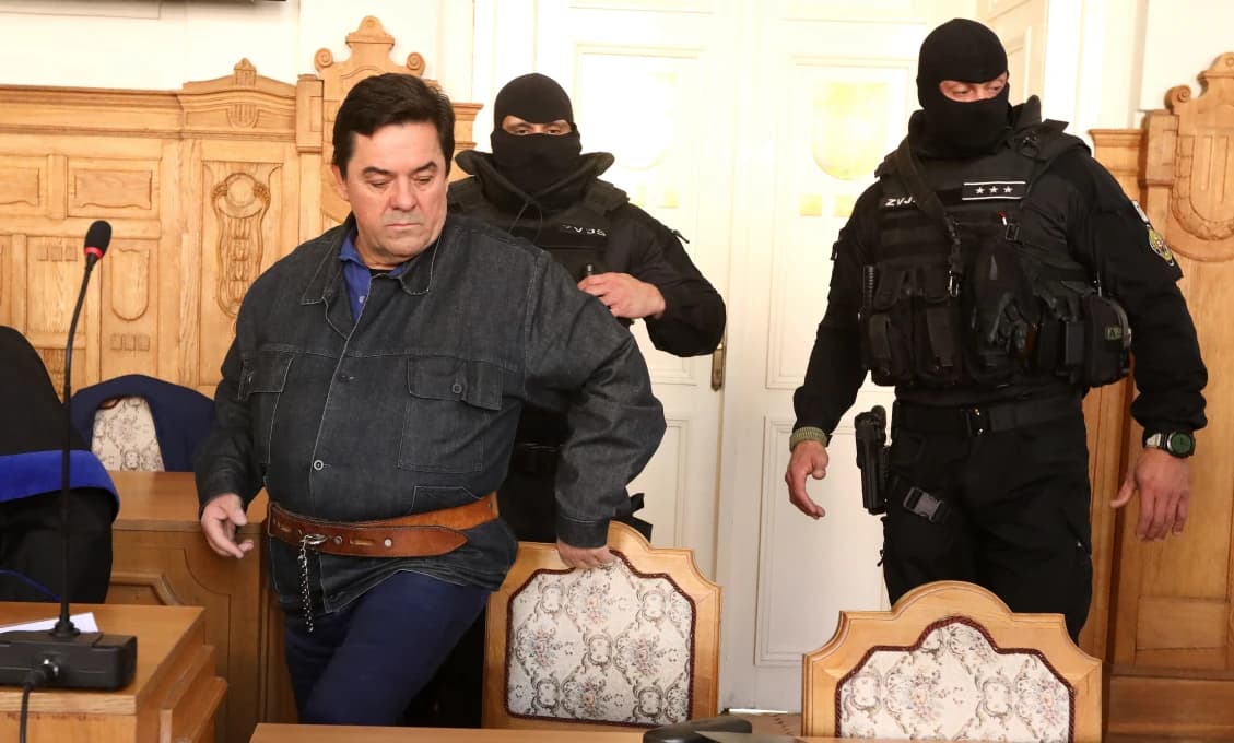 Policajti NAKA zasahujú v Levoči