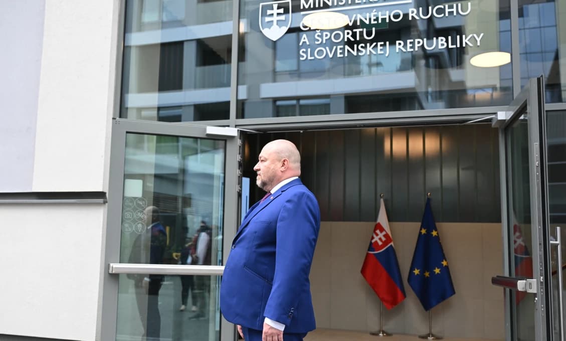Riadia Huliakovo ministerstvo hegerovci?