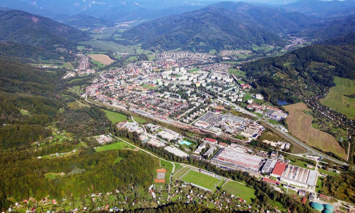 V Revúcej opäť riešia primátora: z rokovania odišiel pre problémy s artikuláciou