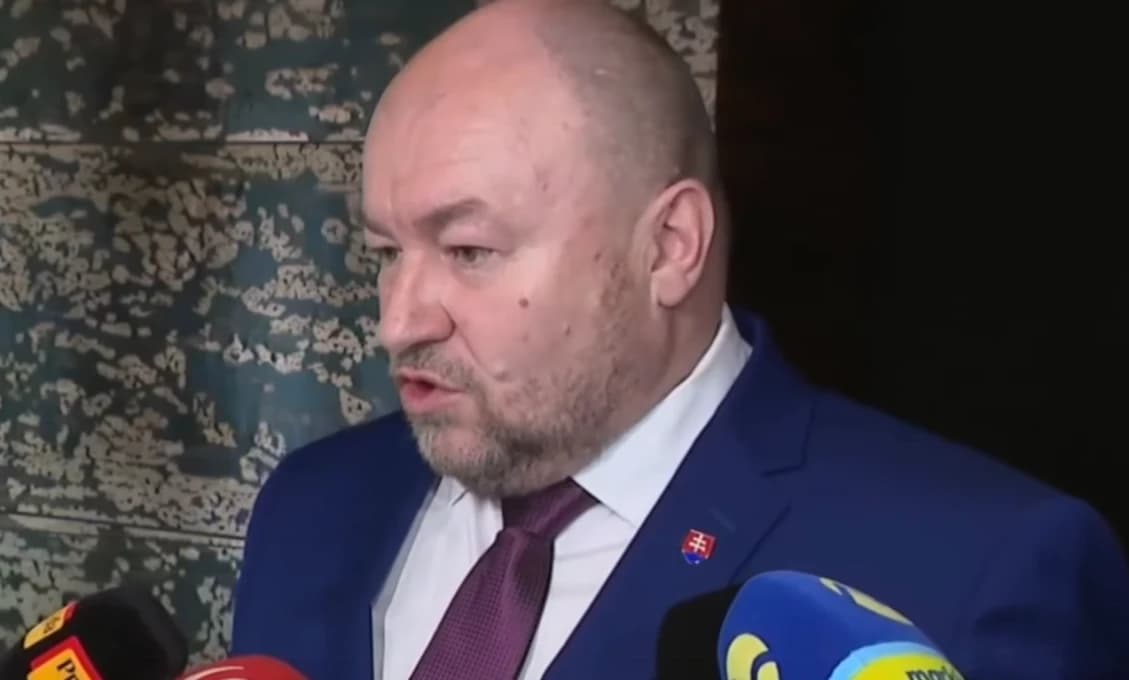 600-tisíc eur vyletelo komínom! Huliakov úradník padá po megakšefte v Číne!