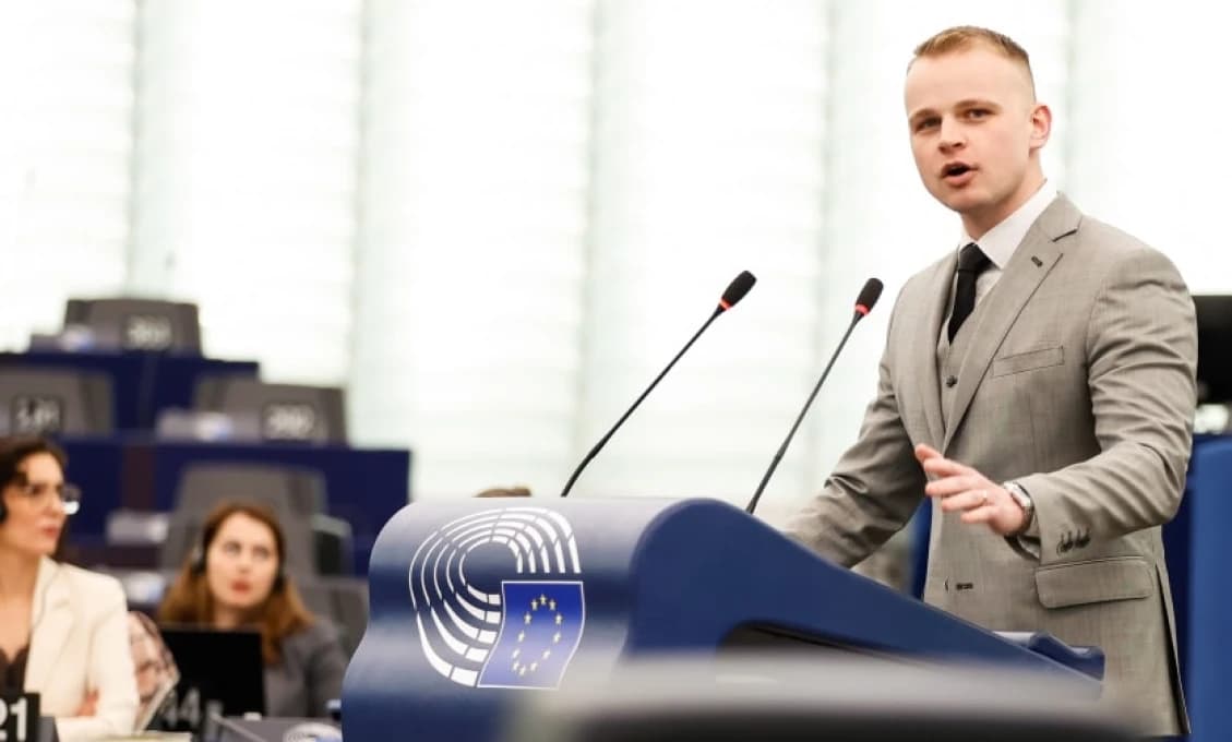Politický výbuch v Štrasburgu: Mazurek bráni slovenskú Ústavu