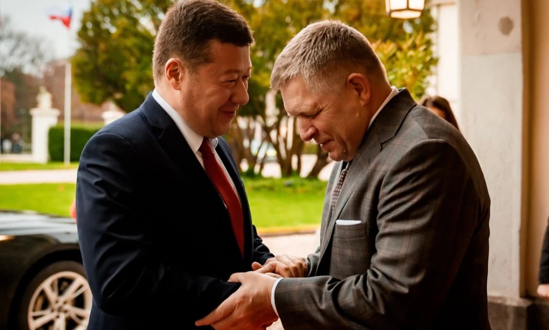 Česi o návšteve Okamuru na Slovensku: Fialova opozícia obvinená z vlastizrady!