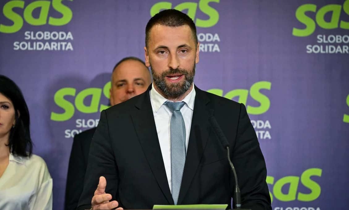 Tomu neuveríte! Viskupič z SaS prekvapil, Šimko to nazval „predvianočným zázrakom