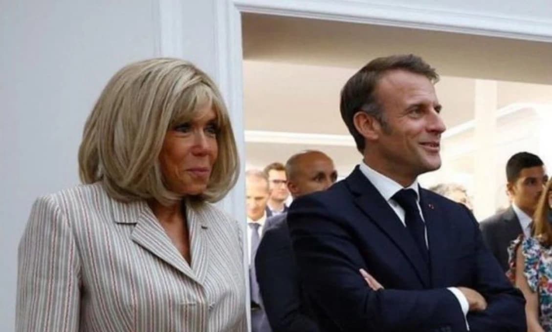 Brigitte Macronová sa neudržala: Vulgárny útok na protestujúce ženy!