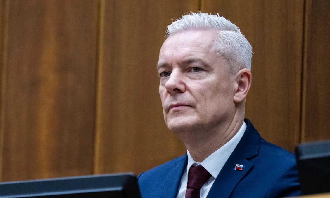 J. FERENČÁK ODCHÁDZA z poslaneckého klubu Hlas-SD