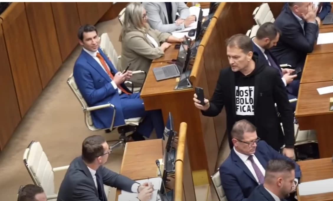 SRDCERVÚCA SPOVEĎ! Útok Matoviča na poslakyne má dohru: Otec zomieral s pocitom, že si ma nevie zastať! (VIDEO)