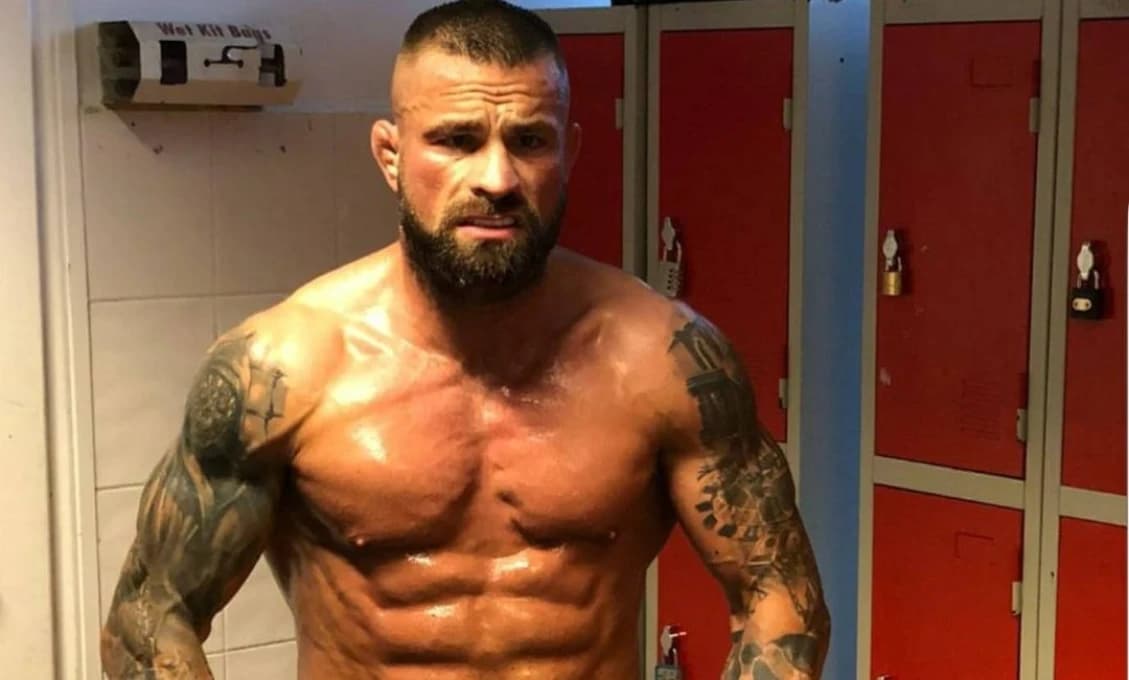 Zápasník MMA Karlos Vémola zadržaný! TU sú podrobnosti