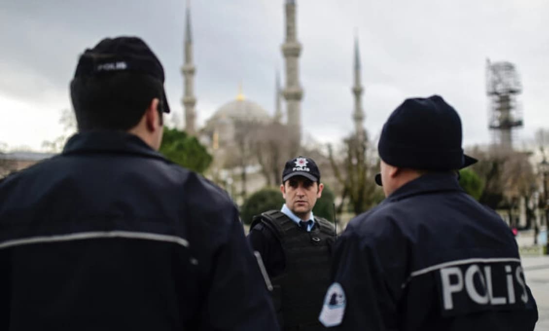 Turecko zadržalo 115 podozrivých z ISIS, ktorí na sviatky plánovali útoky