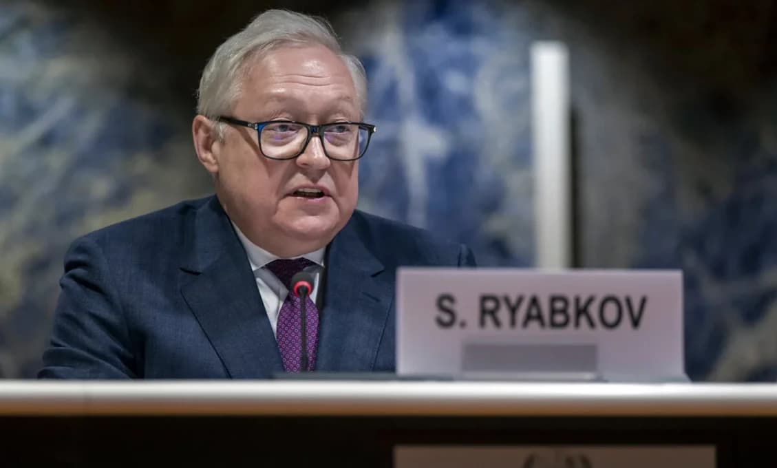 O 17:00 sa Rjabkov ujal slova. Rozhodnutie o Ukrajine je na spadnutie. Sú tu však nuansy