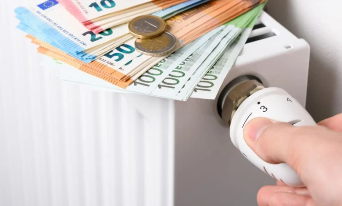 Energie vyberú z peňaženiek aj tým, ktorí dostanú energopomoc