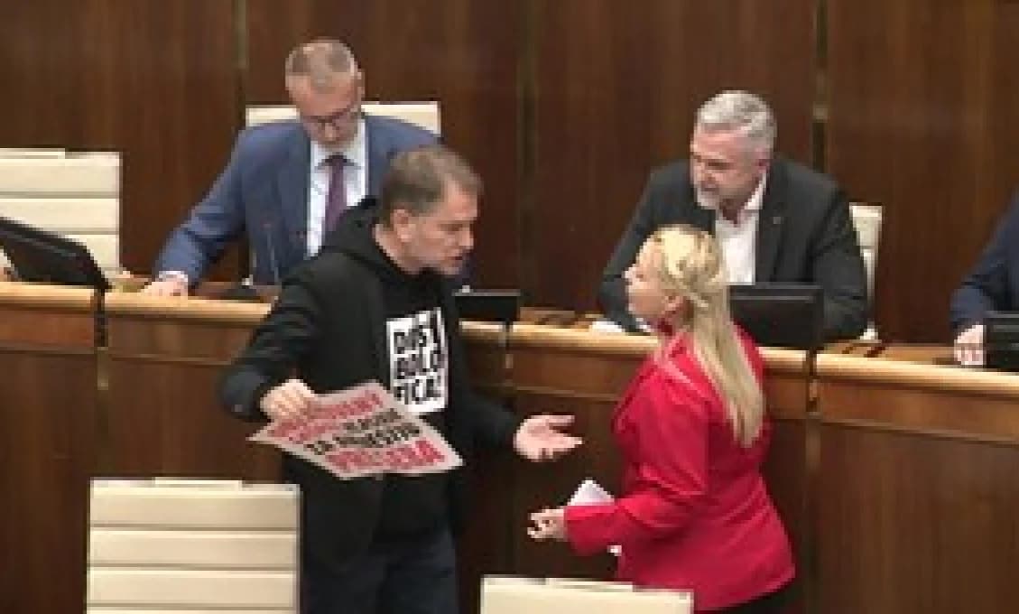Koniec cirkusu v Národnej rade? Bič na neposlušných poslancov je pripravený!
