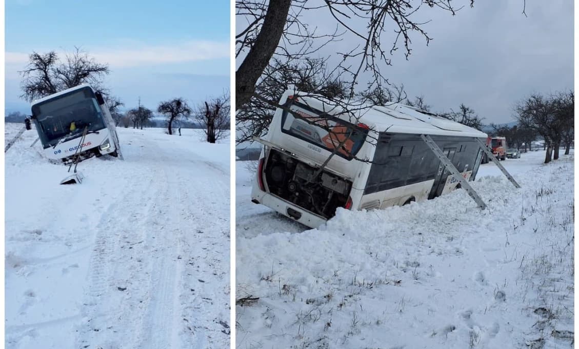 PANIKA NA CESTE: Deti uviazli v autobuse, rázny zásah hasičov!