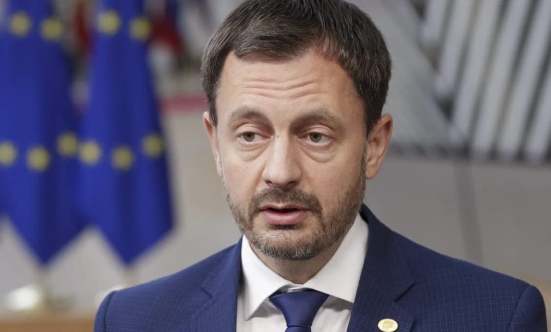 ODPADNETE! Hegera vraj počúval aj Macron. A AKO TO BOLO NAOZAJ? (VIDEO)