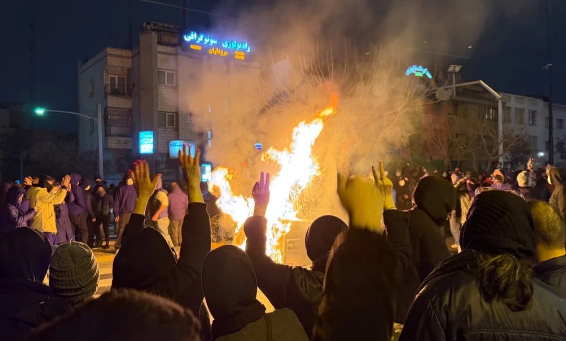 Eskalácia protestov v Iráne: Tisíce mŕtvych a hrozba americkej intervencie